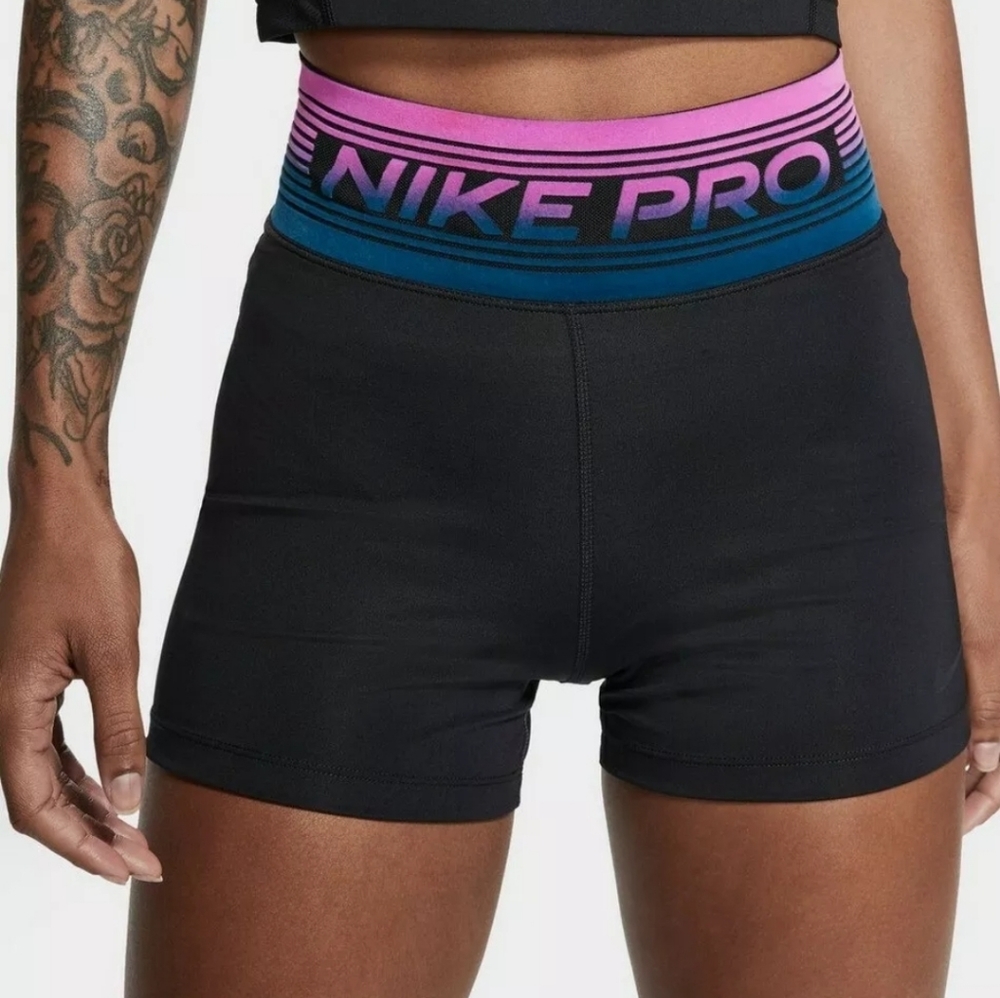 Nike Pro Mesh Swoop Shorts